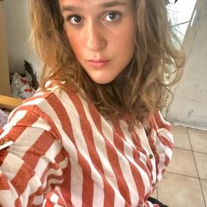 Meet your Posher, Amelia